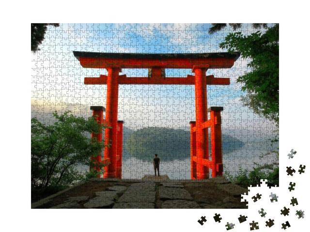 Puzzle 1000 Teile „Torii-Tor des Hakone-Schreins am Ashi-See in Japan“