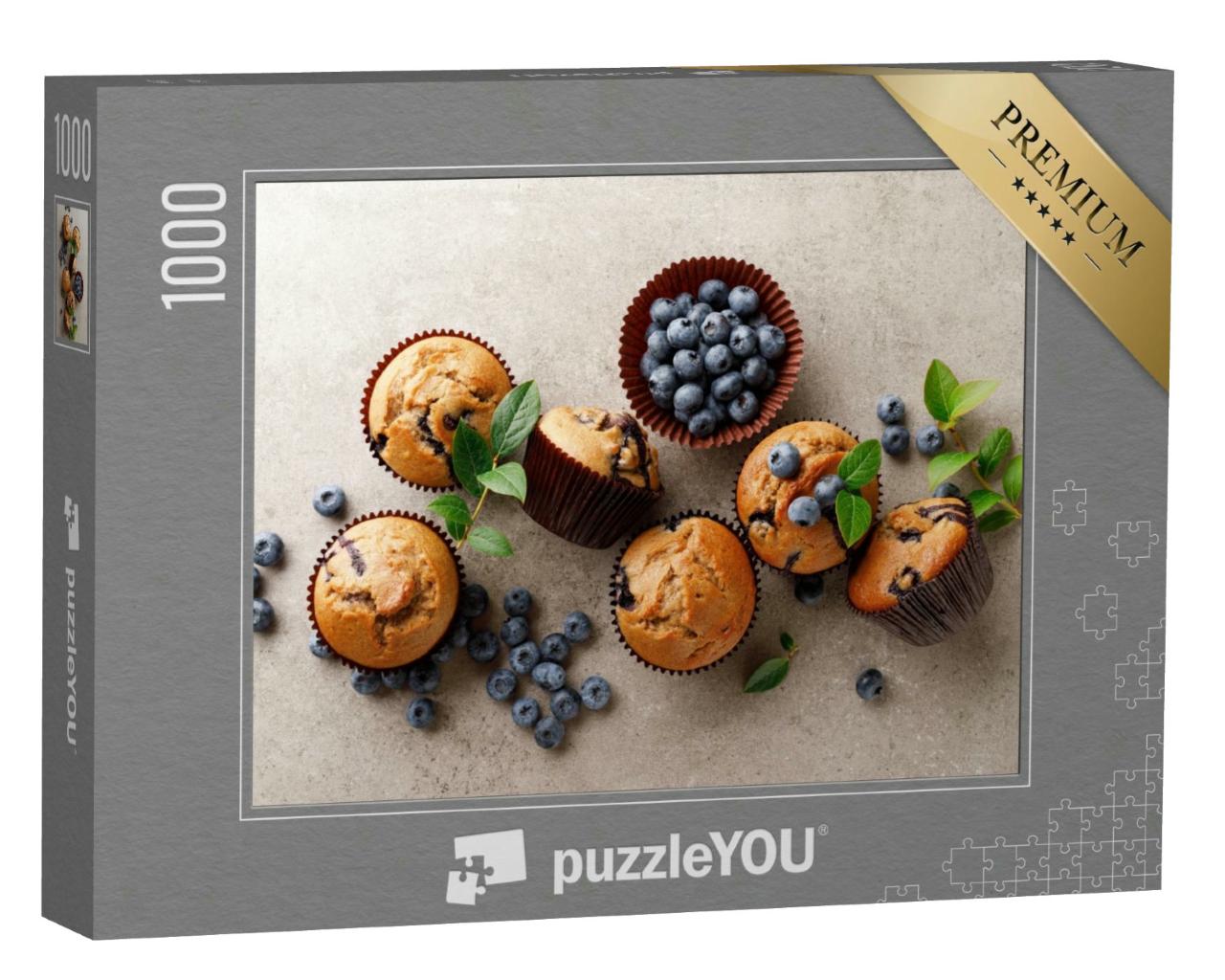 Puzzle 1000 Teile „Blaubeer-Muffins mit frischen Beeren, Ansicht von oben“