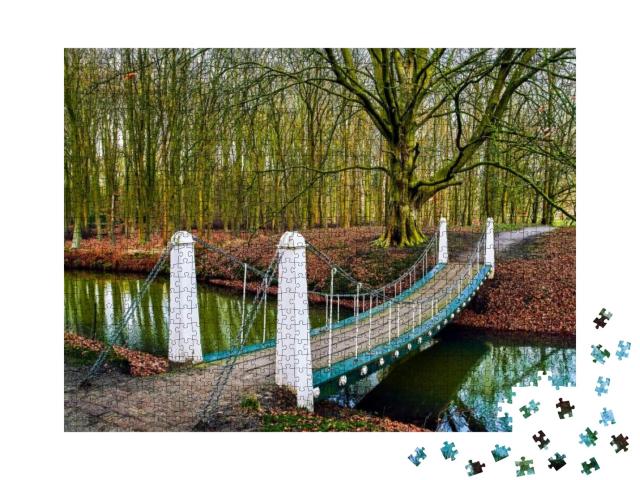 Puzzle 1000 Teile „Flussbrücke im Herbstpark“