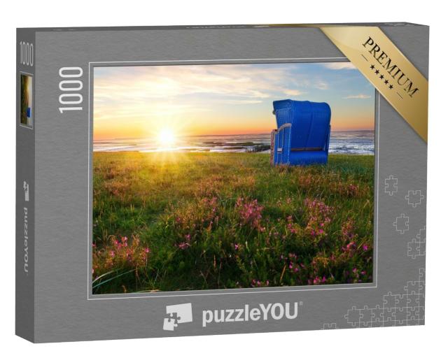 Puzzle 1000 Teile „Strandkörbe am Strand von Harlesiel, Ostfriesland bei Sonnenuntergang“