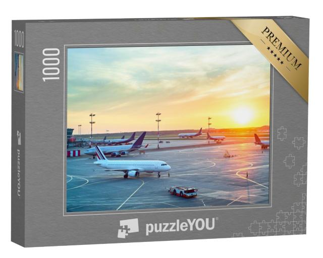 Puzzle 1000 Teile „Flughafen in schönem Sonnenuntergang“