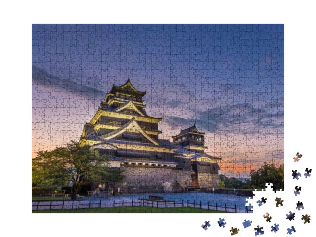 Puzzle 1000 Teile „Schöner Sonnenuntergang am Schloss Kumamoto, Kuyushu, Japan“