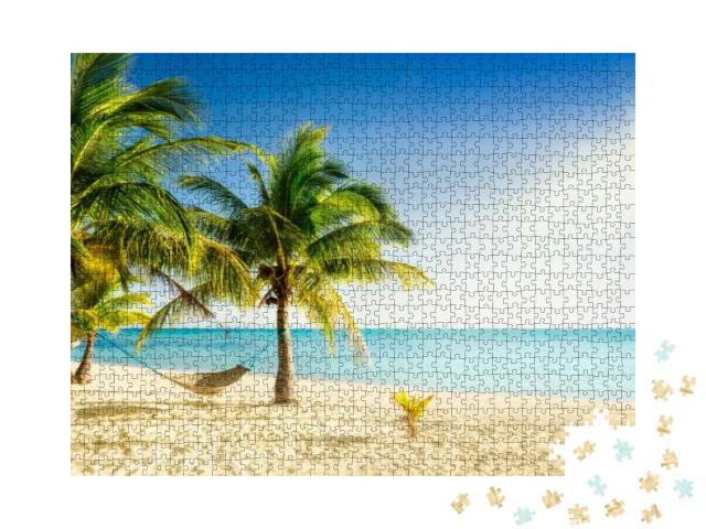 Puzzle 1000 Teile „Paradiesstrand mit Palmen und geflochtener Hängematte“