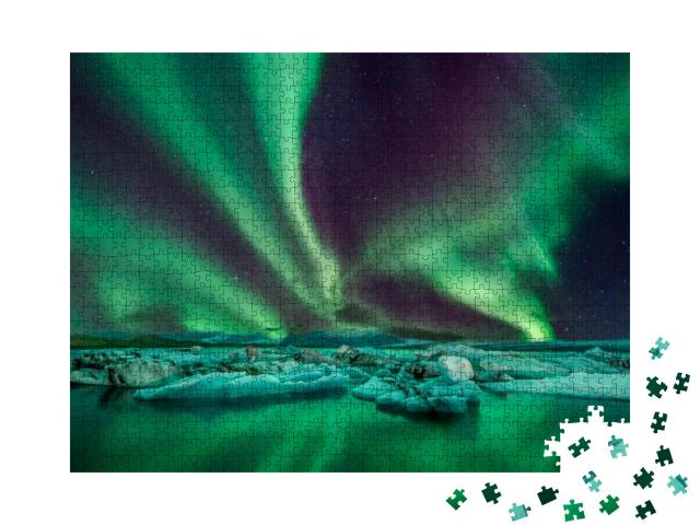 Puzzle 1000 Teile „Eine wunderbare Nacht mit Nordlichtern über der Gletscherlagune in Island“
