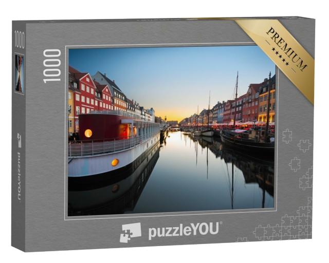 Puzzle 1000 Teile „Schiffe in Nyhavn bei Sonnenuntergang, Kopenhagen in Dänemark“