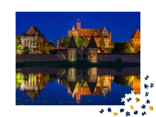 Puzzle 1000 Teile „Schloss Malbork über dem Fluss Nogat bei Nacht, Polen“