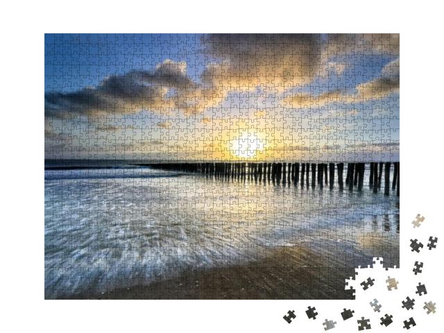 Puzzle 1000 Teile „Stürmischer Sonnenuntergang an der Nordseeküste“