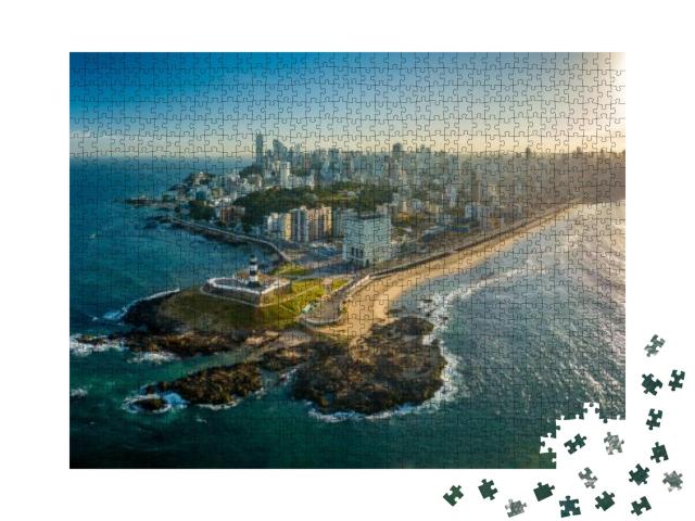 Puzzle 1000 Teile „Luftaufnahme des Farol da Barra, Salvador, Bahia, Brasilien“