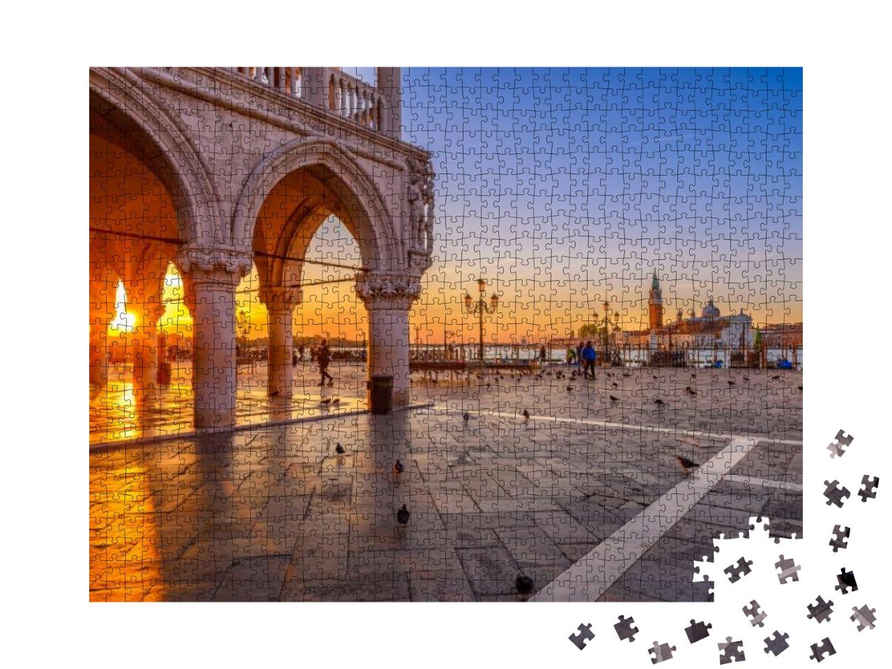 Puzzle 1000 Teile „Sonnenaufgang über der Piazza San Marco und dem Dogenpalast in Venedig“