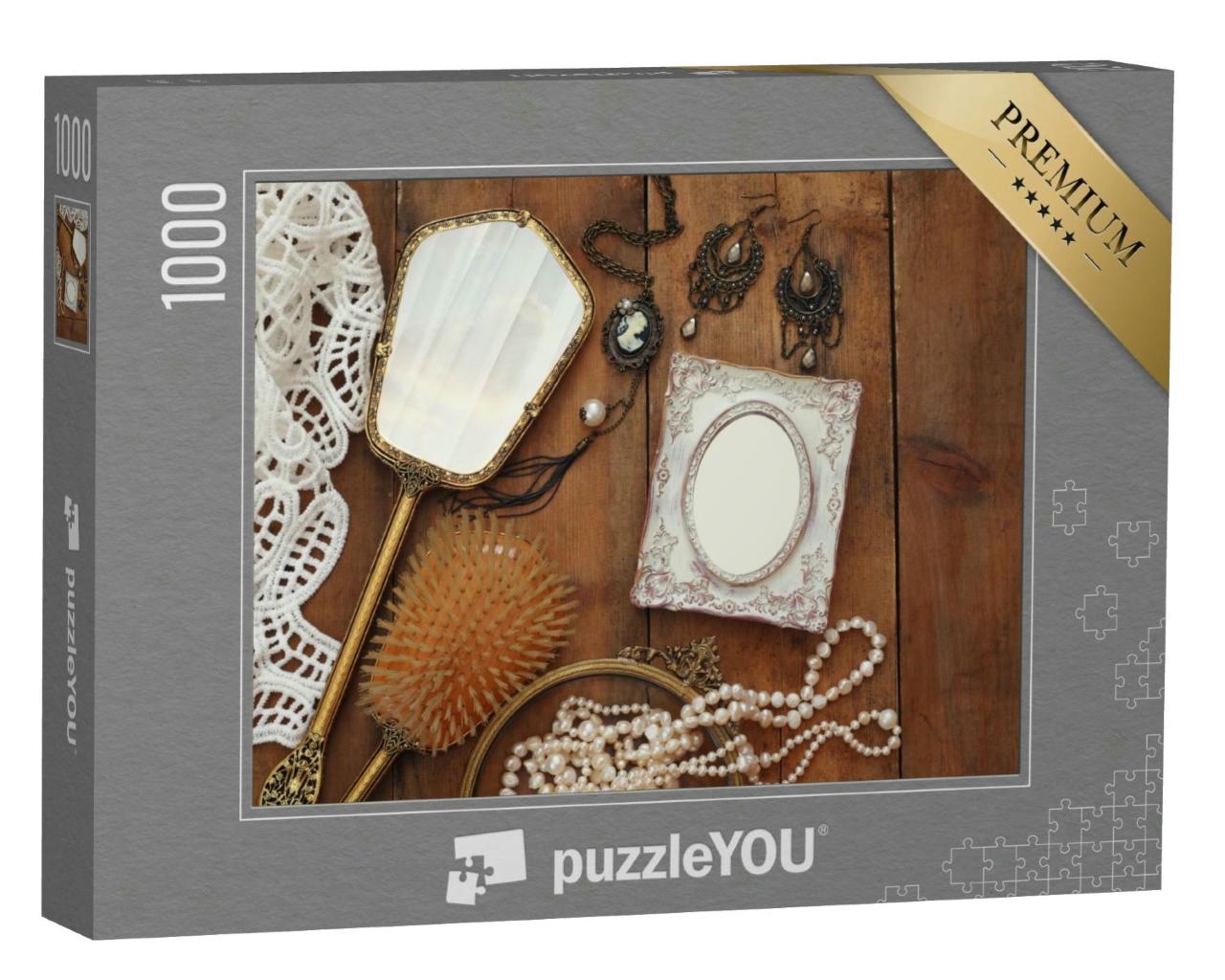 Puzzle 1000 Teile „Fotomontage mit Spiegel, Bürste, Ketten“