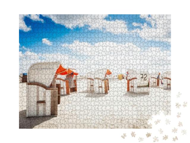 Puzzle 1000 Teile „Strandkörbe am Sandstrand, Nordseeküste“