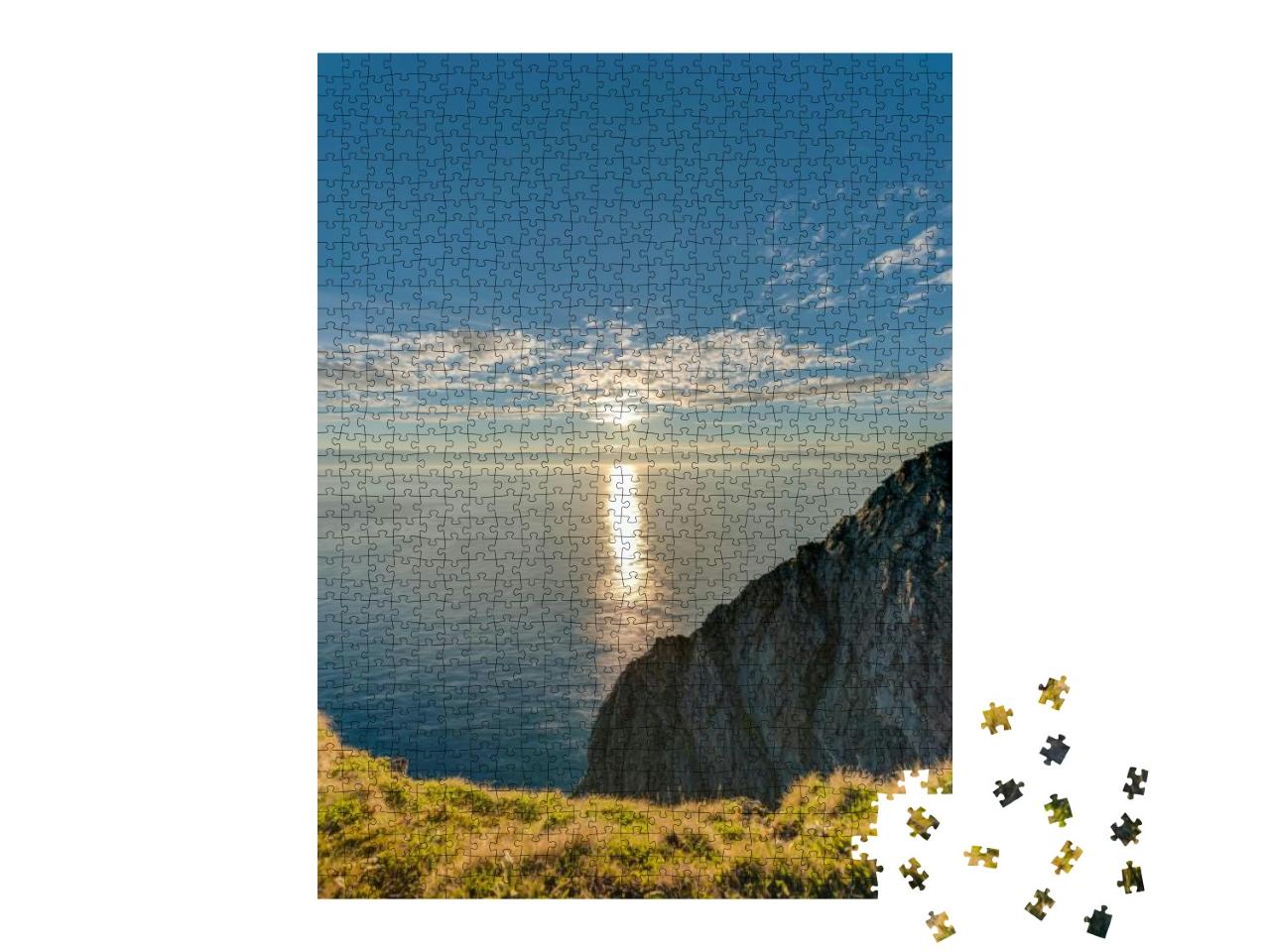 Puzzle 1000 Teile „Blick vom Nordkap an der Nordküste der Insel Mageroya in Nordnorwegen“