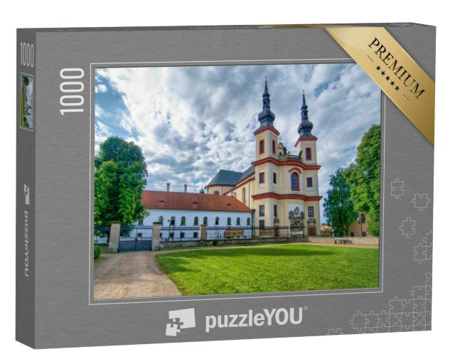 Puzzle 1000 Teile „Litomysl: Blick auf die Kirche nahe am Schloss, Tschechische Republik“