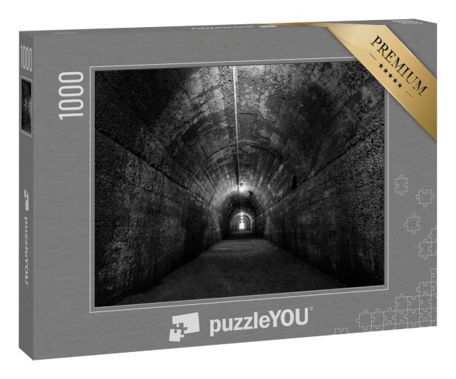 Puzzle 1000 Teile „Historischer Bunkertunnel aus dem 2. Weltkrieg“