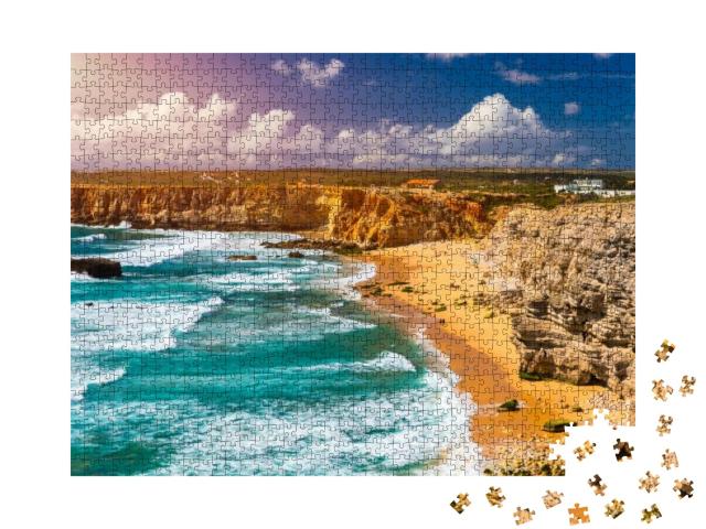 Puzzle 1000 Teile „Panoramablick auf den Strand Praia do Tonel, Algarve, Portugal“