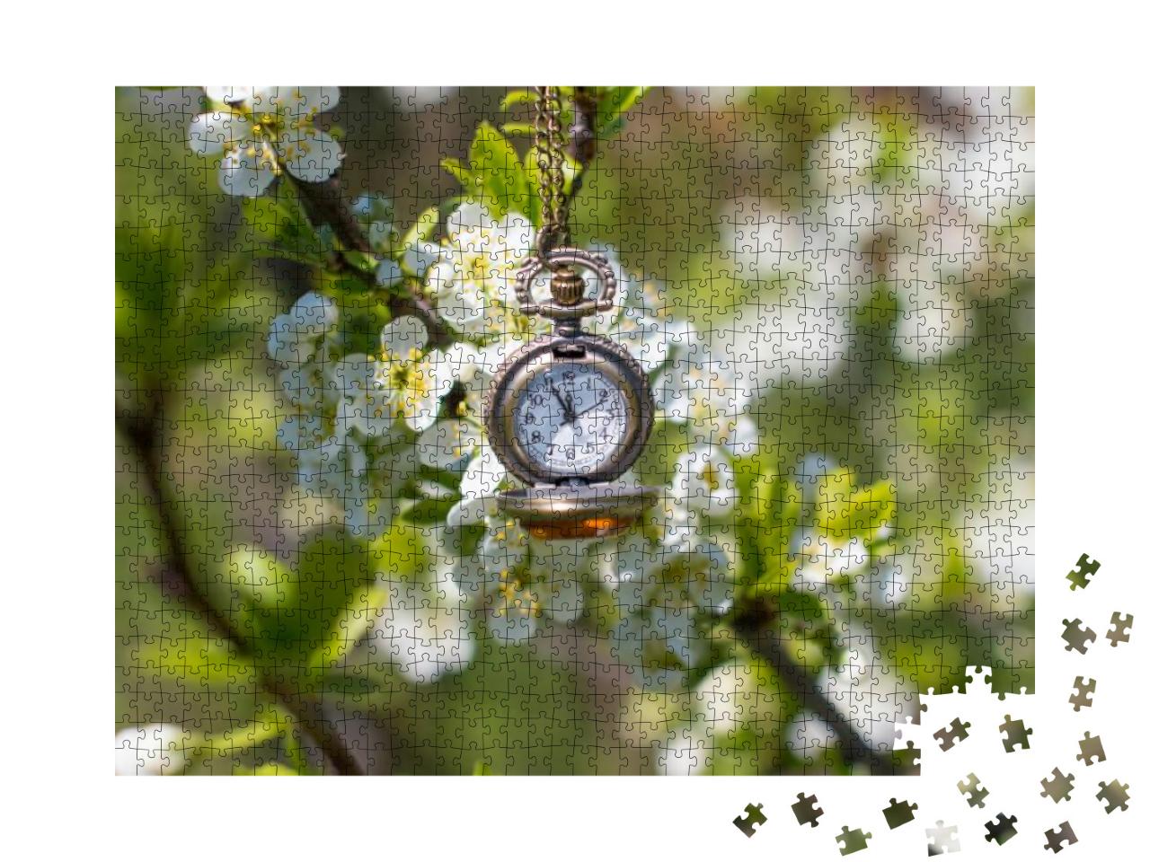Puzzle 1000 Teile „Eine Taschenuhr vor blühenden Bäumen“