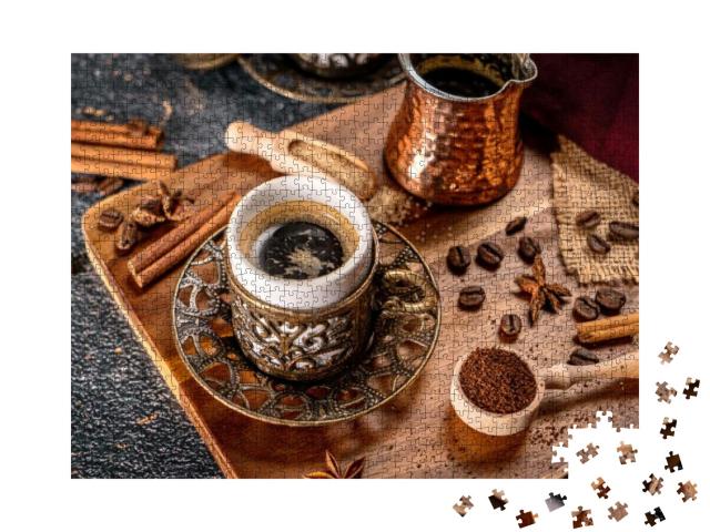 Puzzle 1000 Teile „Türkisch zubereiteter Kaffee mit Gewürzen und Kaffeebohnen“