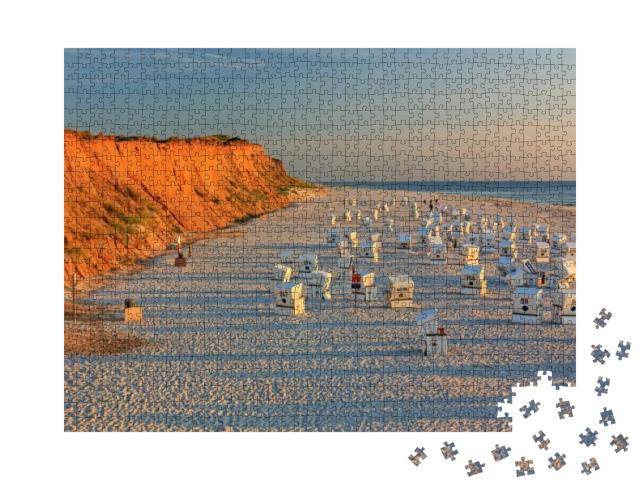 Puzzle 1000 Teile „Strand mit Strandkörben am Roten Kliff, Sylt, Schleswig-Holstein, Deutschland“