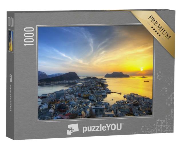 Puzzle 1000 Teile „Stadtbild von Alesund bei Sonnenuntergang, Norwegen“