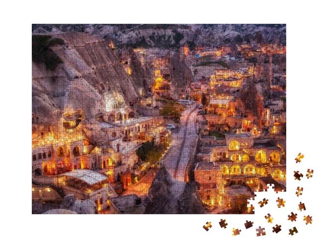 Puzzle 1000 Teile „Nachtansicht von Goreme, Kappadokien, Türkei“