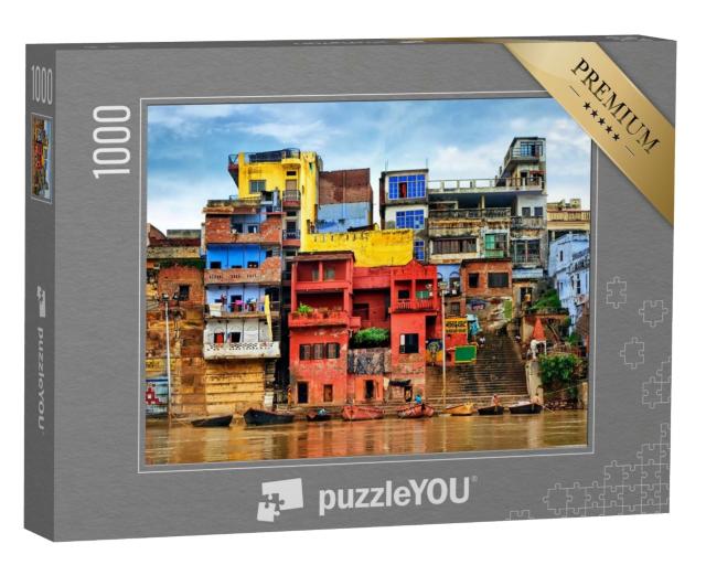 Puzzle 1000 Teile „Wie eine andere Welt: bunte Häuser am Fluss Ganges, Varanasi, Indien“