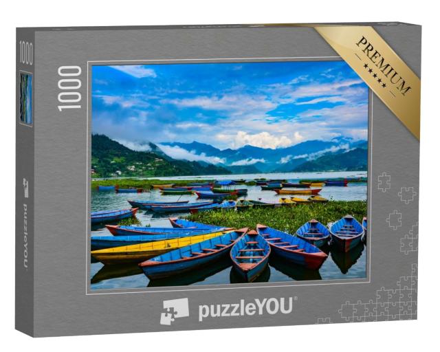 Puzzle 1000 Teile „Bunte Ruderboote am Phewa-See,  Pokhara, Nepal“