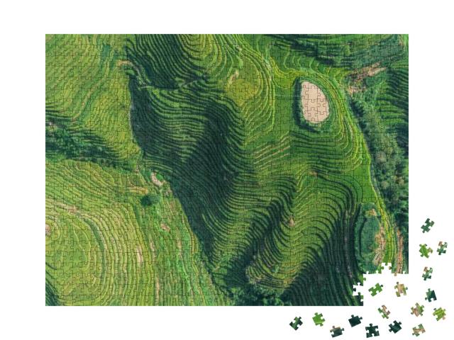 Puzzle 1000 Teile „Luftaufnahme von grünen und gelben Reisfeldern in China“