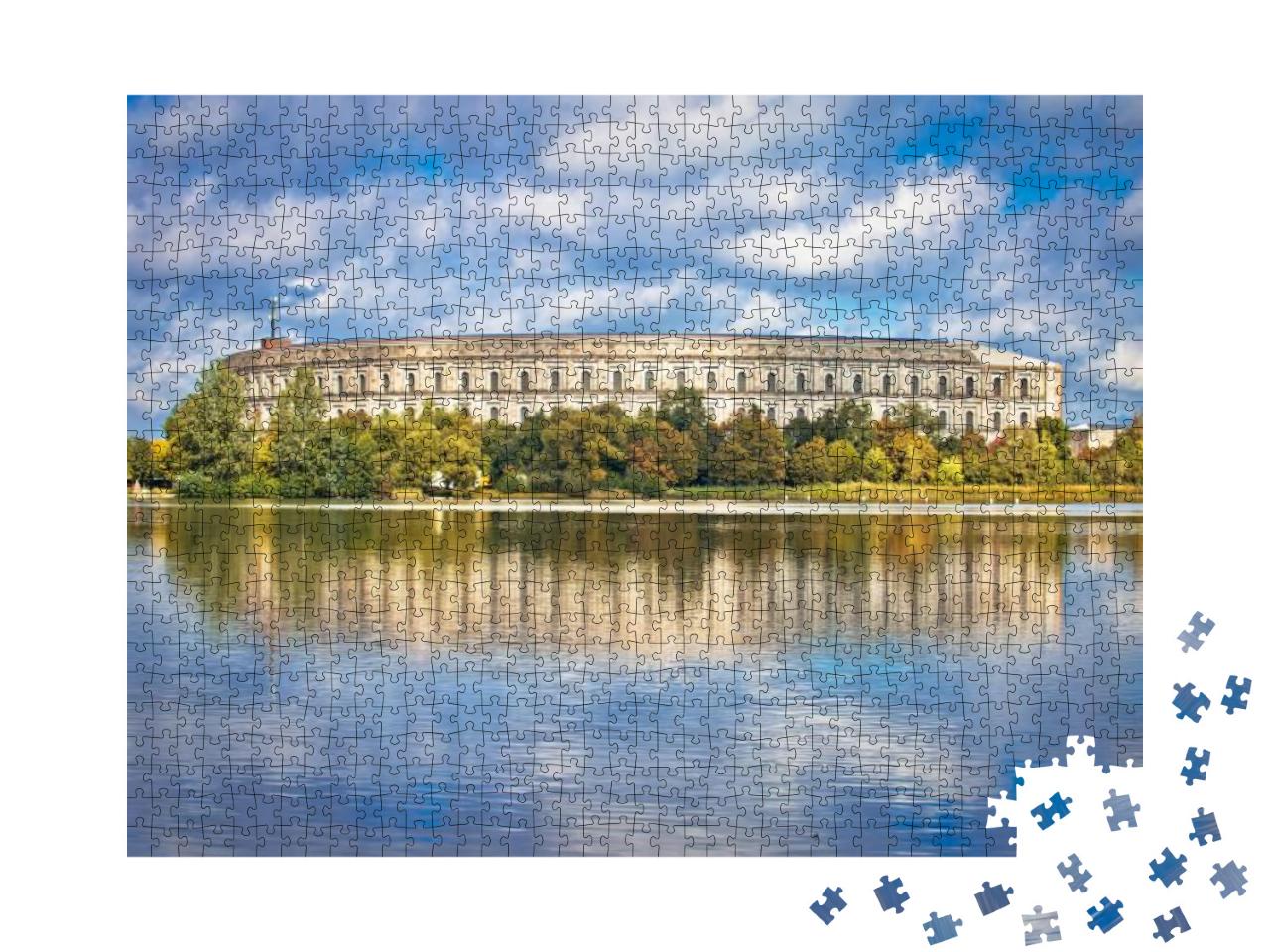 Puzzle 1000 Teile „Reichskongresshalle auf dem Reichsparteitagsgelände in Nürnberg“
