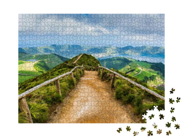 Puzzle 1000 Teile „Wanderweg, über den Seen von Sete Cidades auf den Azoren“