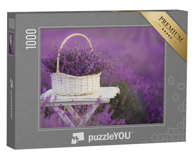 Puzzle 1000 Teile „Korb mit Lavendel auf dem Feld“