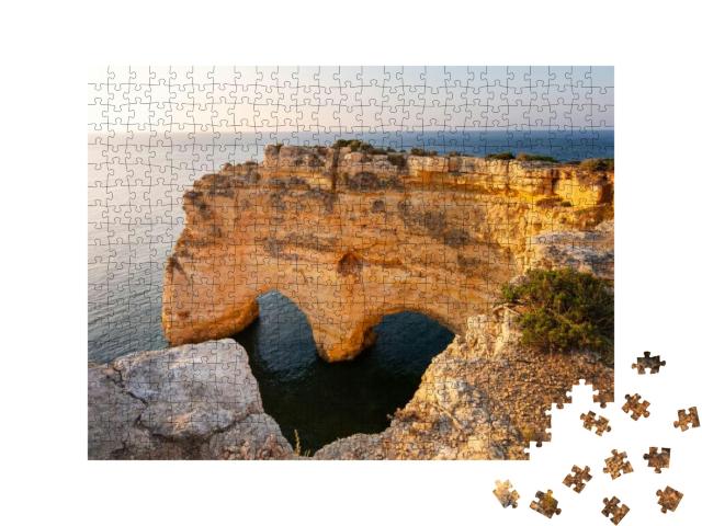 Puzzle 500 Teile „Herzförmige Klippe an der Algarve, Praia Marinha, Portugal“
