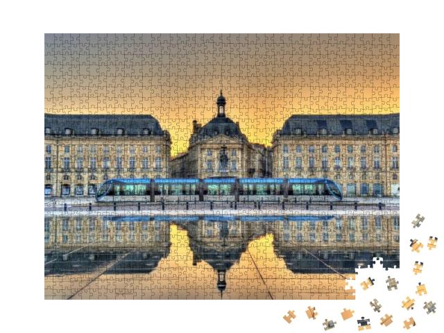 Puzzle 1000 Teile „Place de la Bourse reflektiert vom Wasserspiegel in Bordeaux - Frankreich, Gironde“