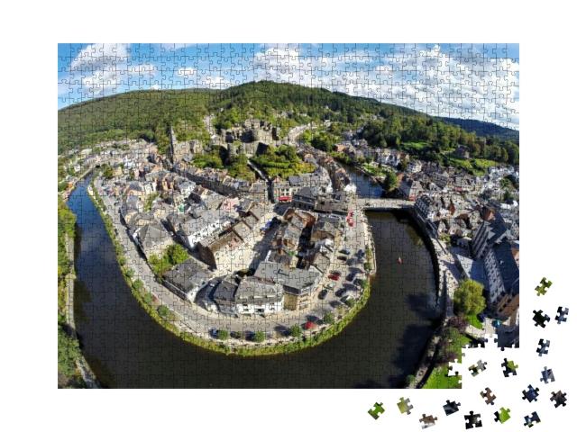 Puzzle 1000 Teile „Luftaufnahme der belgischen Stadt La Roche-en-Ardenne mit Fluss Ourthe“