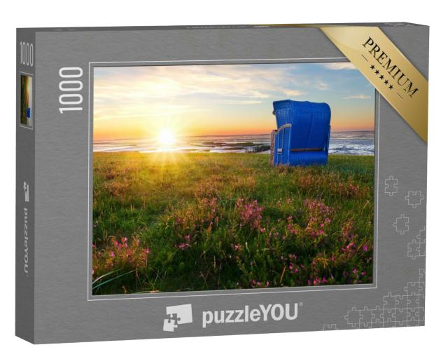 Puzzle 1000 Teile „Strandkörbe am Strand von Harlesiel, Ostfriesland bei Sonnenuntergang“