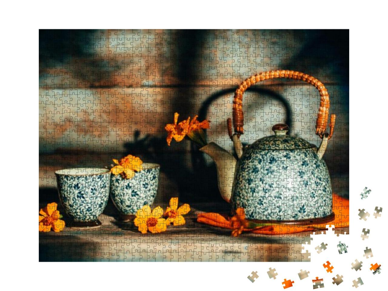 Puzzle 1000 Teile „Stillleben mit Blumen in einer Teekanne“