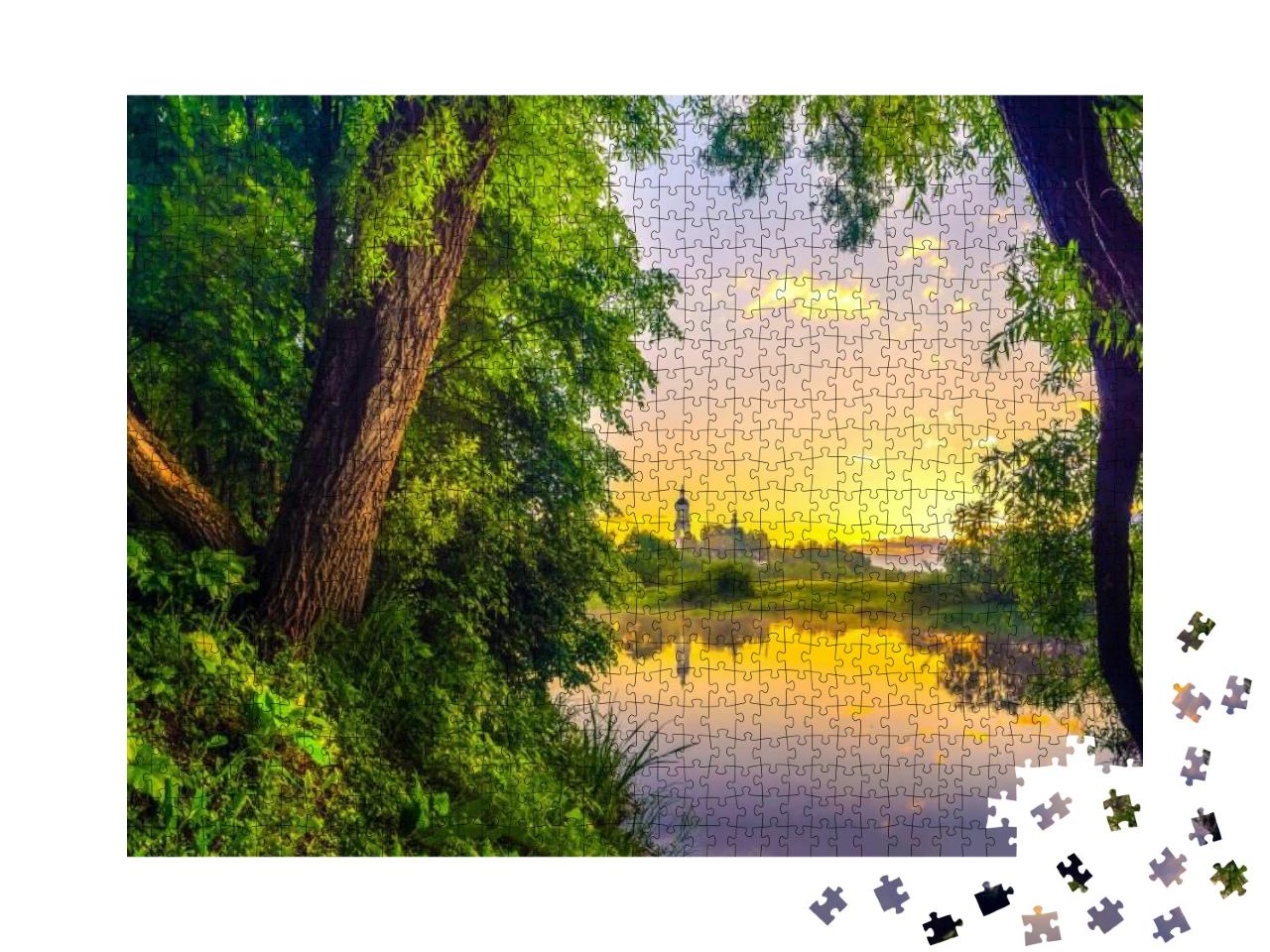 Puzzle 1000 Teile „Sonnenaufgang über einer kleinen Insel im See“