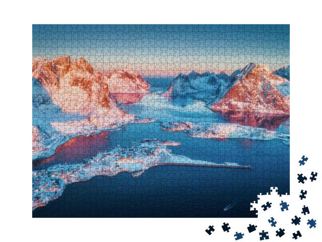 Puzzle 1000 Teile „Luftaufnahme von Reine bei Sonnenaufgang im Winter, Lofoten“
