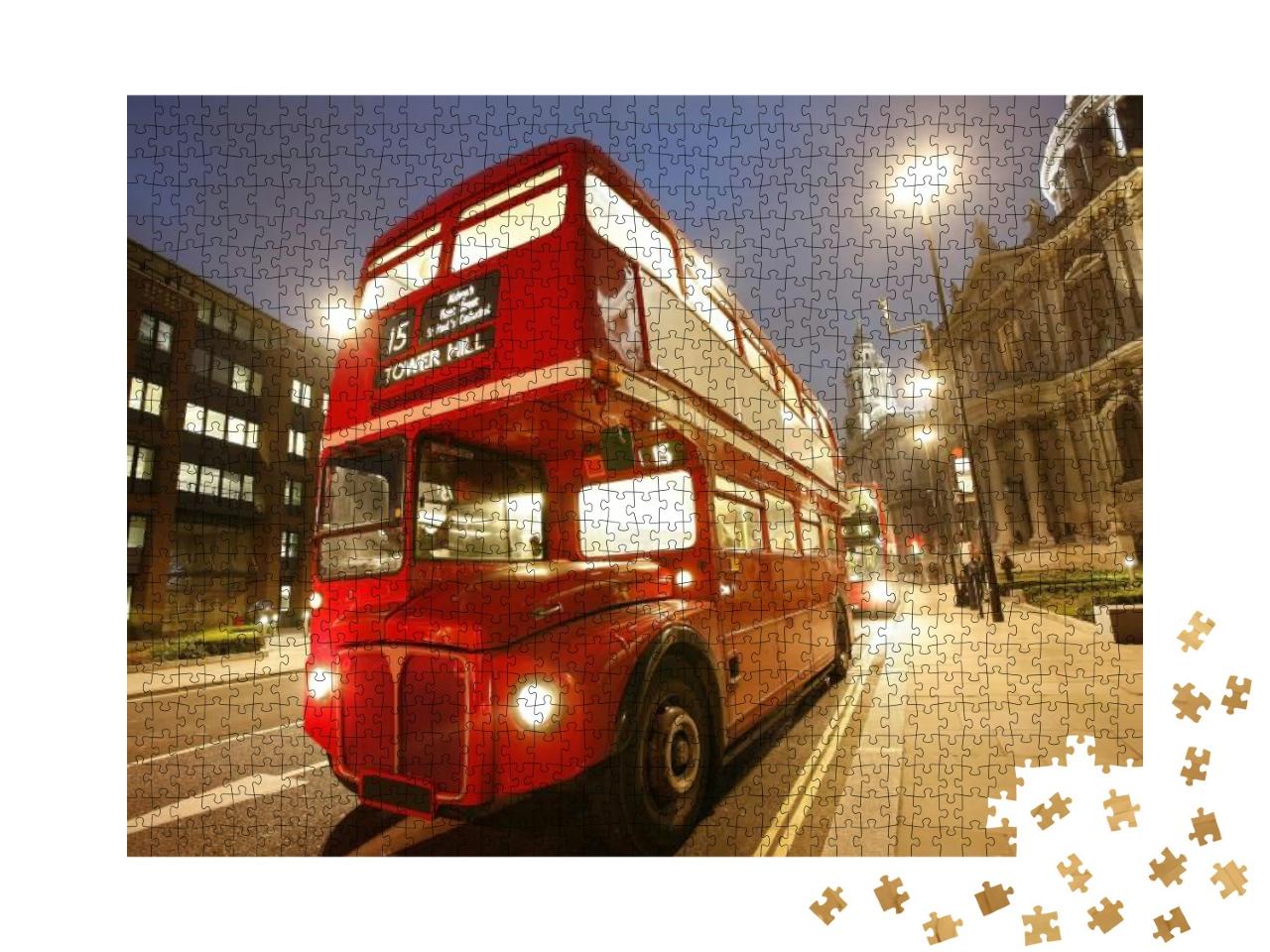 Puzzle 1000 Teile „Roter Londoner Routemaster Bus in der Abenddämmerung“