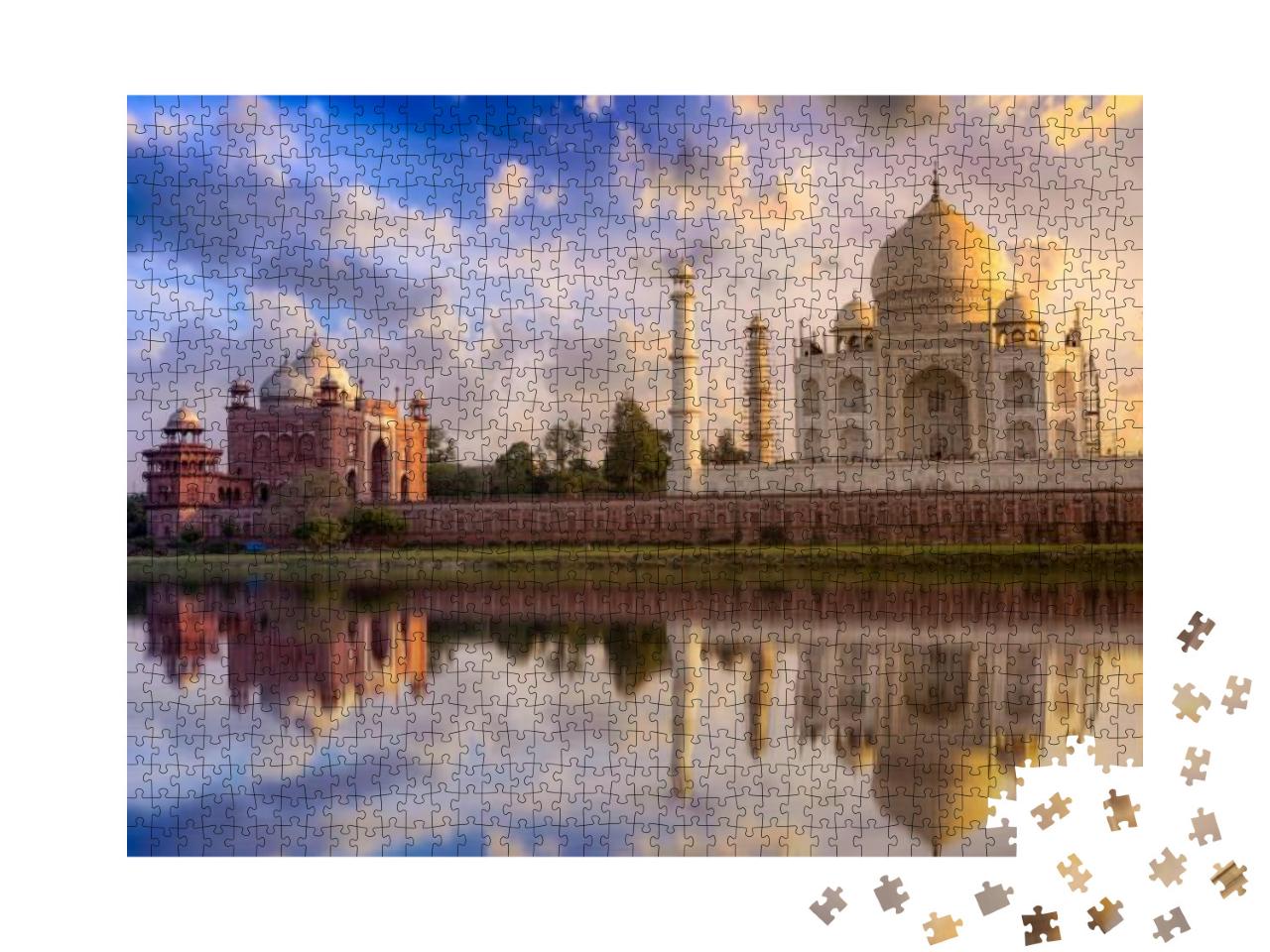 Puzzle 1000 Teile „Taj Mahal: malerischer Sonnenuntergang mit prächtigem Himmel, Agra, Indien“