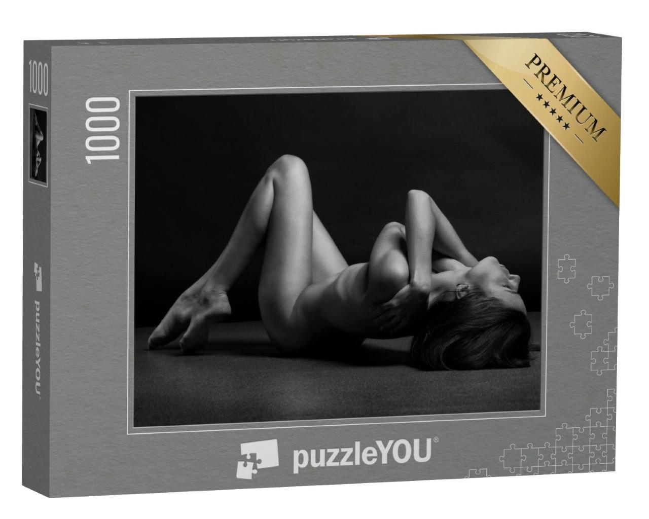 Puzzle 1000 Teile „Schöner Körper einer jungen Frau, schwarz-weiß“