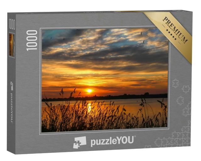 Puzzle 1000 Teile „Sonnenuntergang über einem ruhigen Fluss“