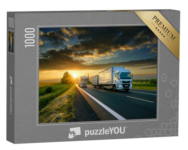 Puzzle 1000 Teile „Überholende Lastwagen auf einer Straße“