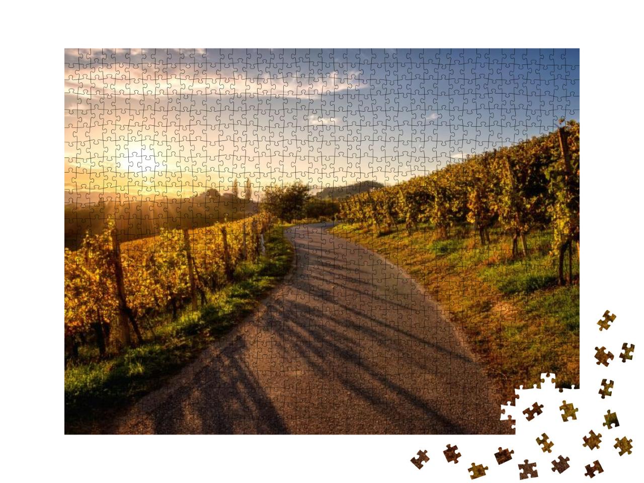 Puzzle 1000 Teile „Weinberge bei Sonnenuntergang, Weinregion Maribor, Slowenien“