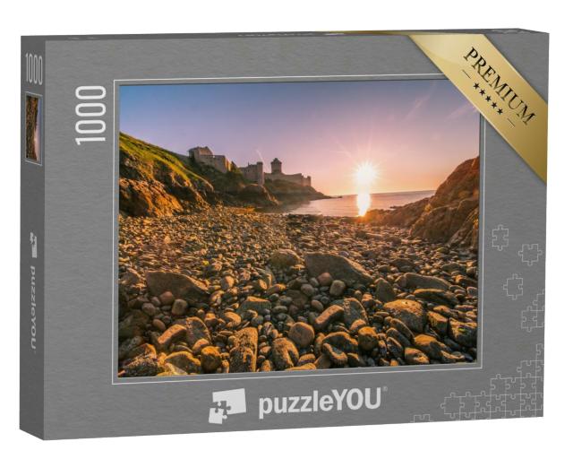 Puzzle 1000 Teile „Sonnenaufgang über Fort la Latte in der Bretagne, Frankreich“