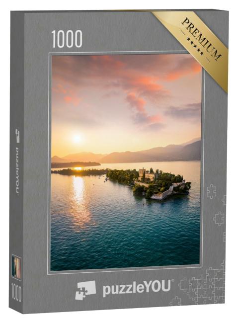 Puzzle 1000 Teile „Isola del Garda mit Villa Borghese bei Sonnenuntergang, Italien“