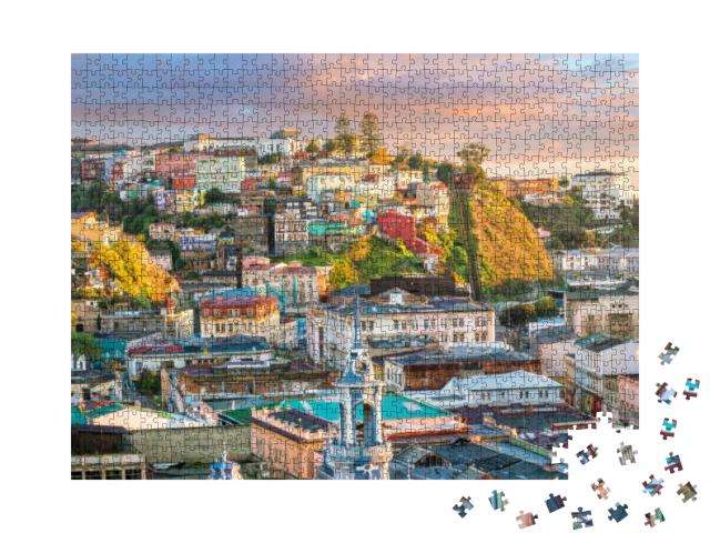 Puzzle 1000 Teile „Bunte Gebäude der UNESCO-Welterbestadt Valparaiso, Chile“