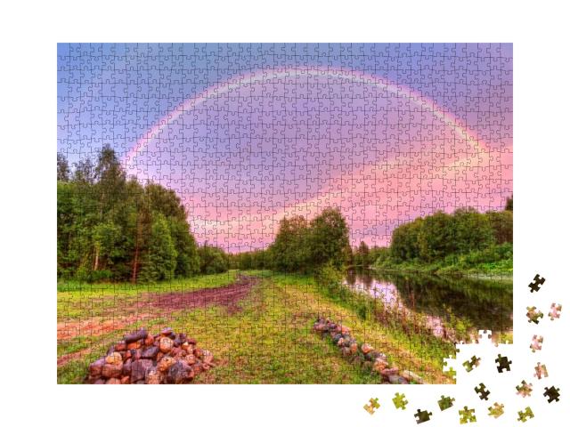 Puzzle 1000 Teile „Regenbogen über der ländlichen Archangelskij Region, Russland“