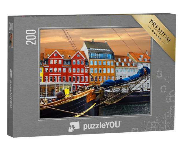 Puzzle 200 Teile „Yachten und farbige Häuser an der Strandpromenade in Nyhavn“