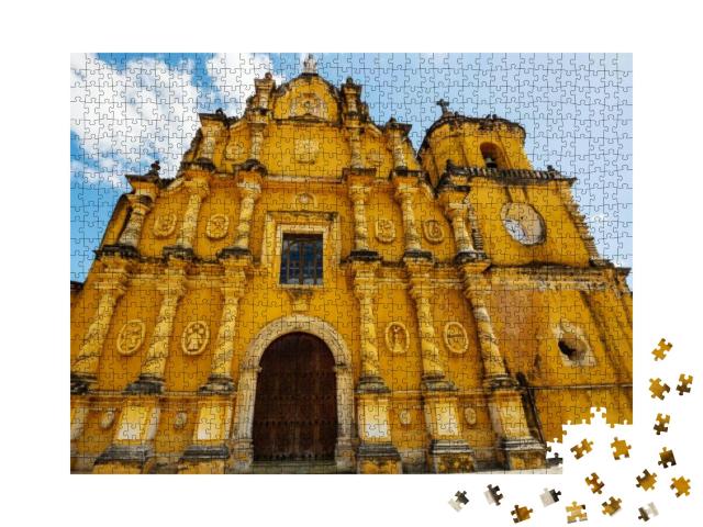 Puzzle 1000 Teile „Koloniale Architektur in Leon, Nicaragua“