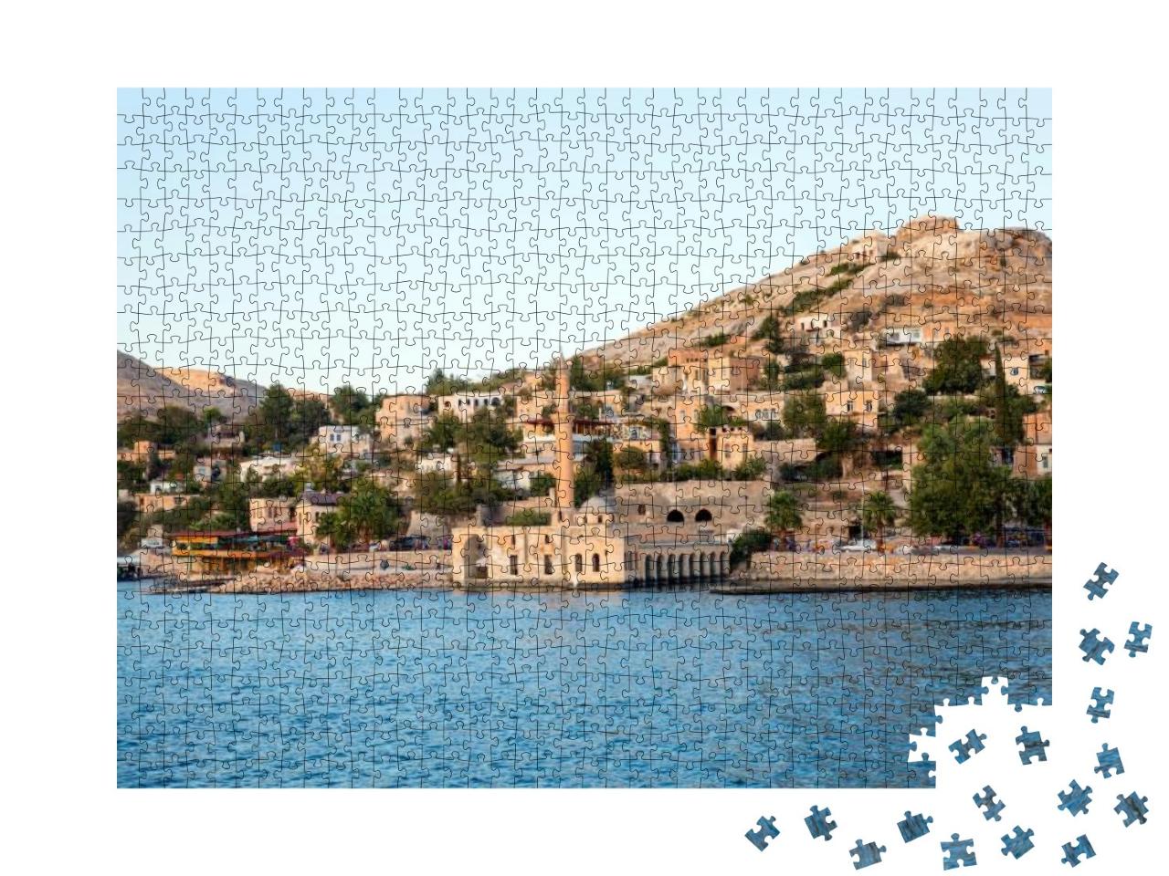 Puzzle 1000 Teile „Märchenhaftes Dorf in Halfeti, Gaziantep (Türkei)“